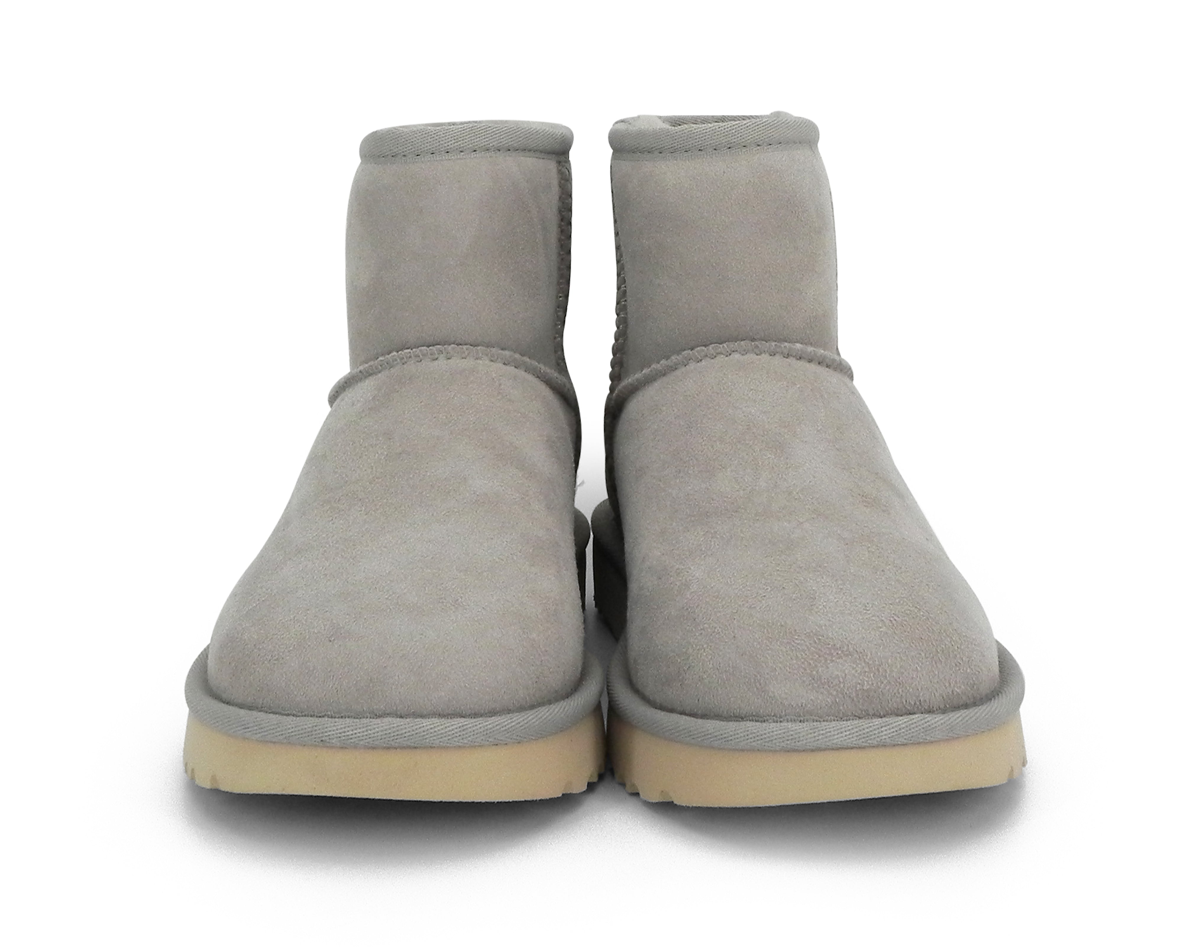 UGG 101622