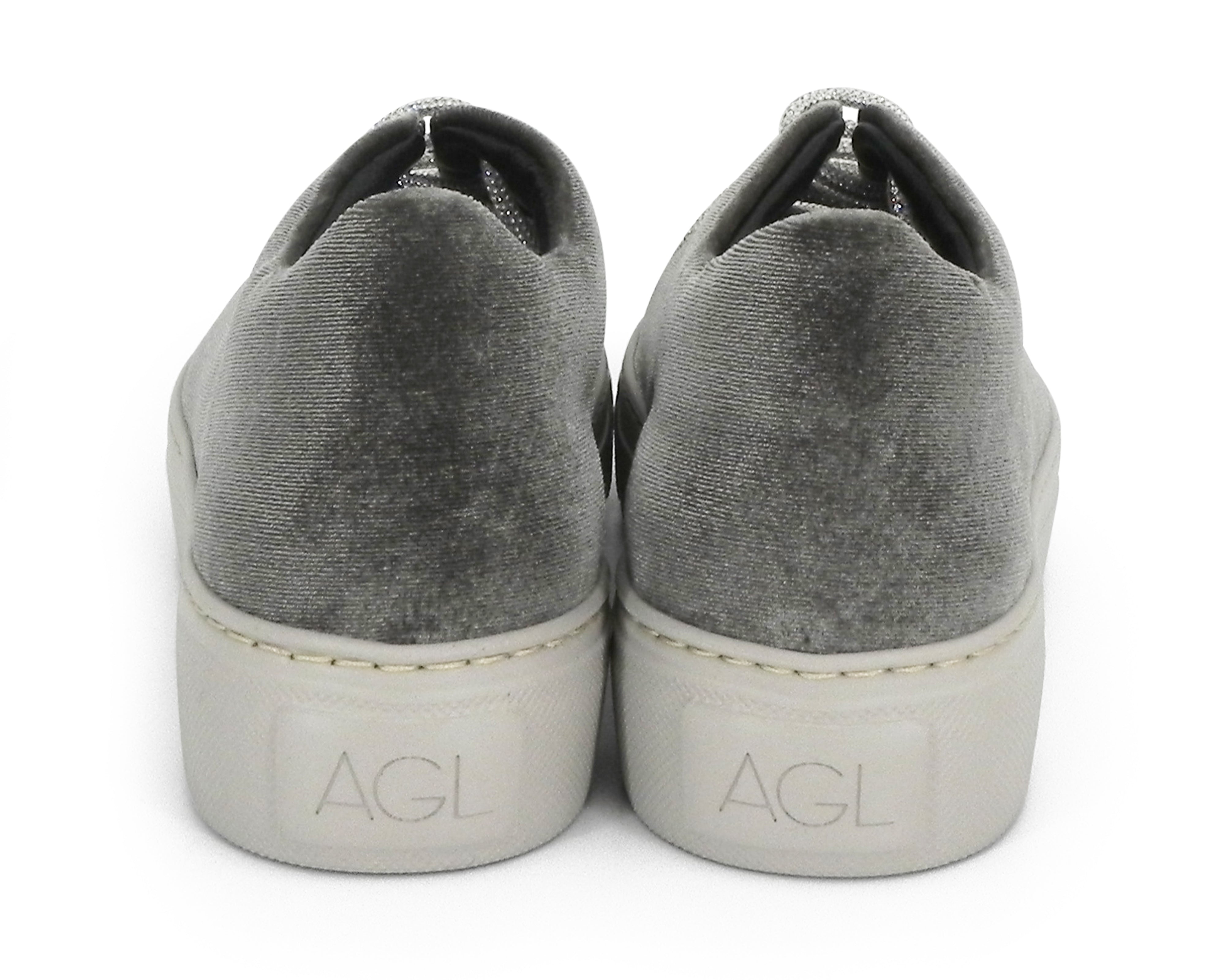 Vananda Attilio Giusti Leombruni 925282