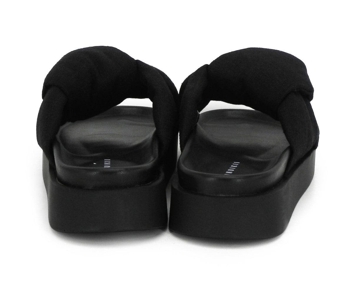 Inuikii Oversized Linen Knot