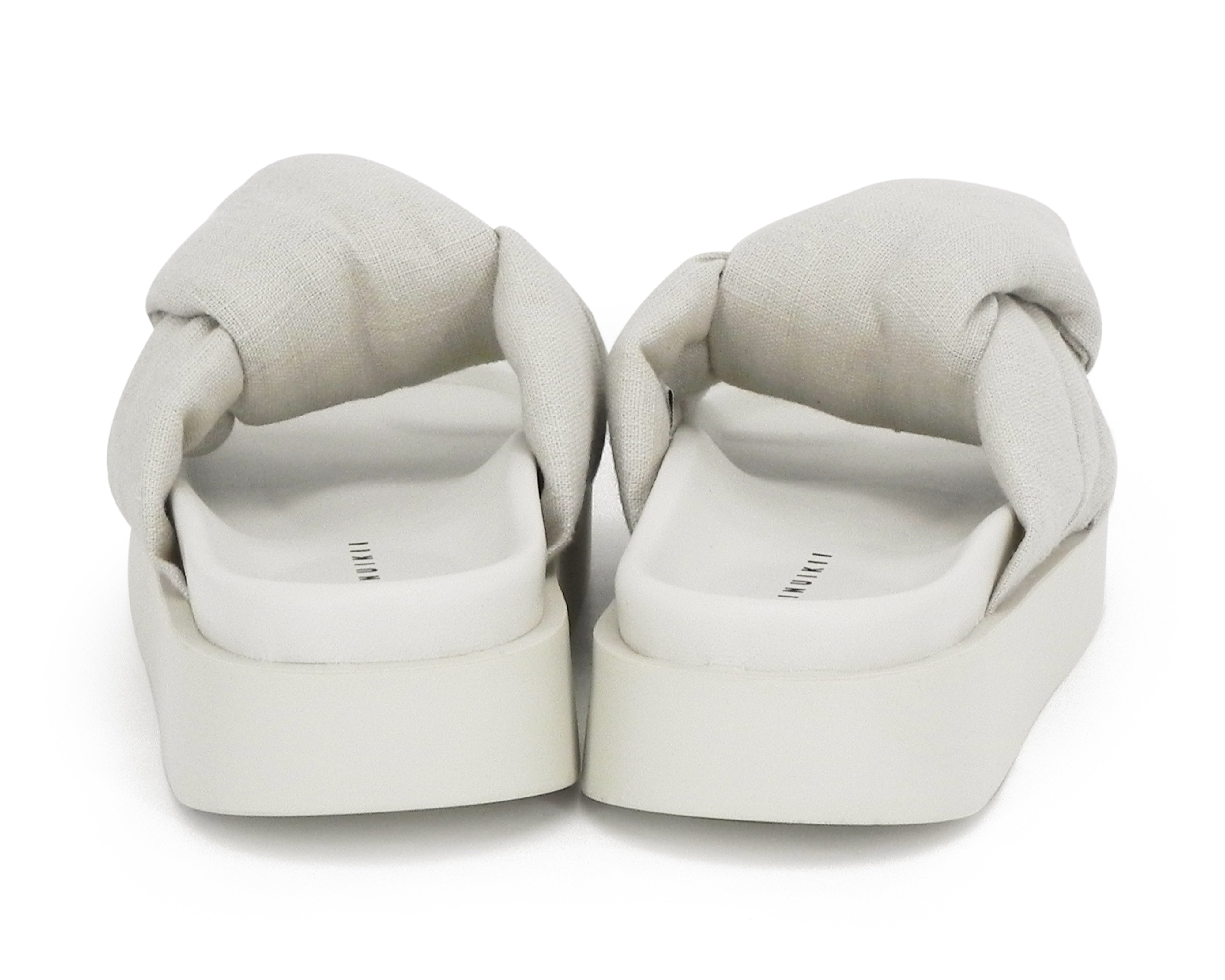Inuikii Oversized Linen Knot