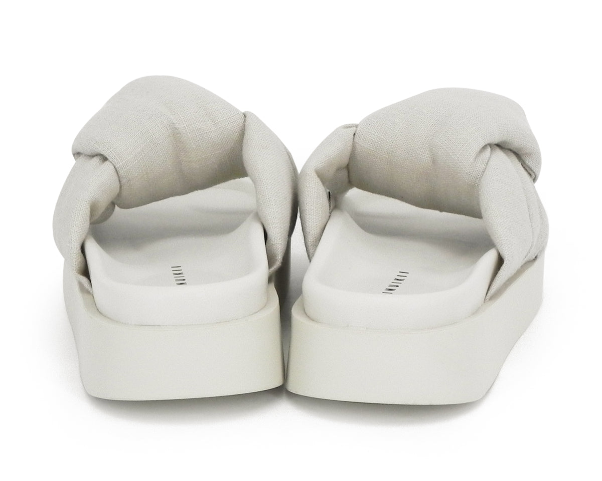 Inuikii Oversized Linen Knot