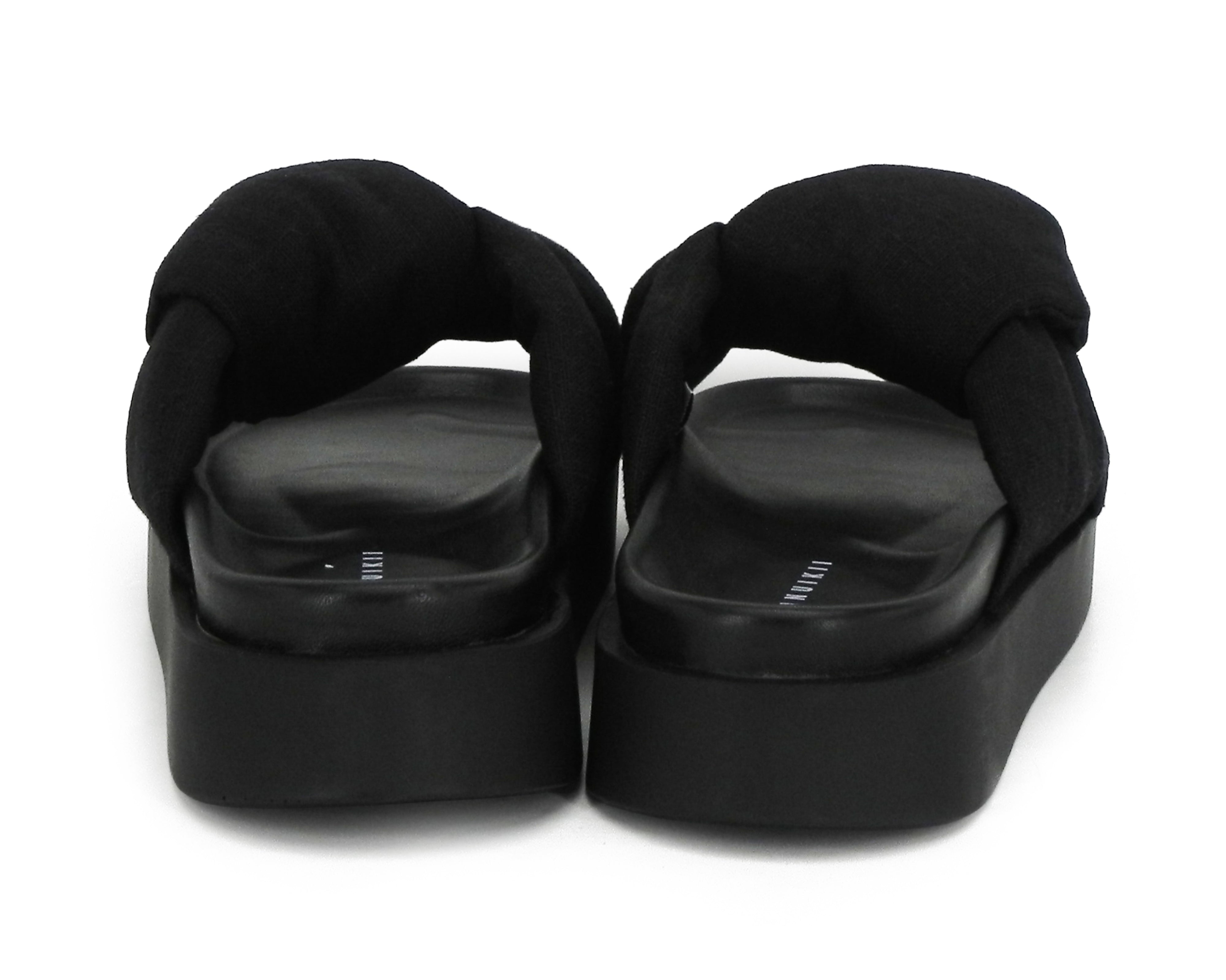 Inuikii Oversized Linen Knot