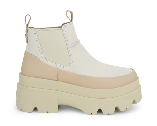 UGG 1143842